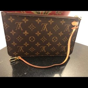 Louis Vuitton Neverfull Zipped Pochette Clutch